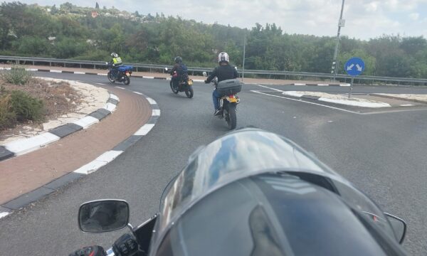 e7b89823-2e94-480e-822a-07a9ffab4aab