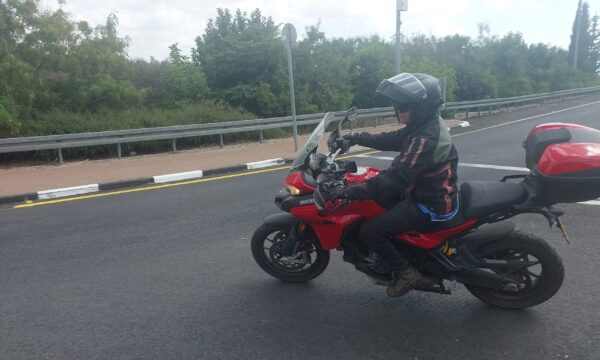 edcb642c-a128-499b-be03-08be9f6193e6